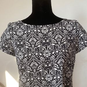 COPY - Zara short sleeve sheath dress M